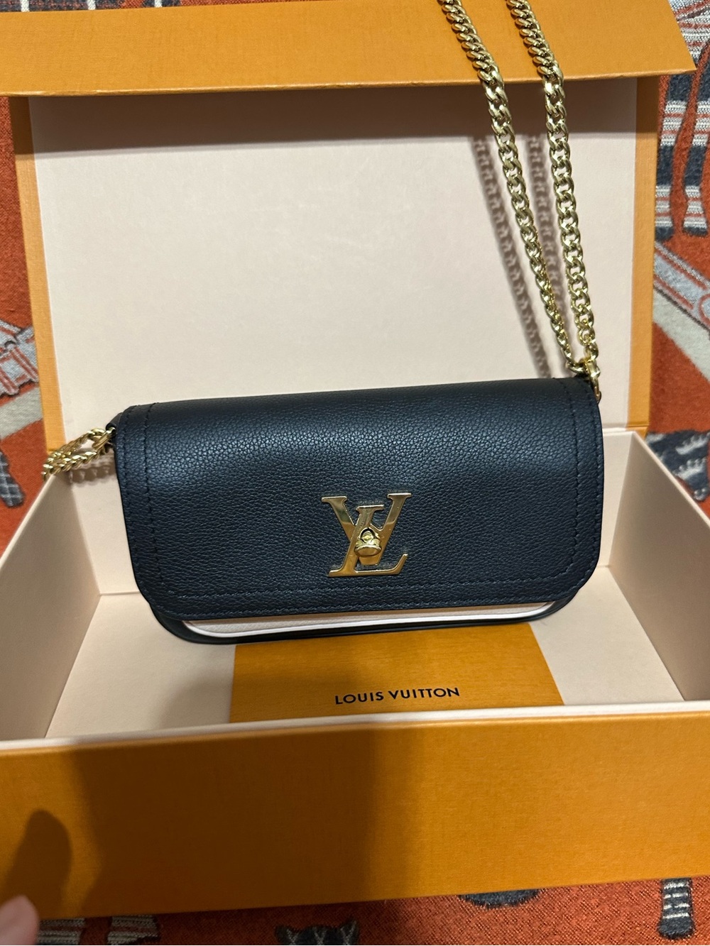 LOUIS VUITTON ❤️🌟LOCKME TENDER BAG WITH GOLD HADRWARE MICROCHIP⭐️